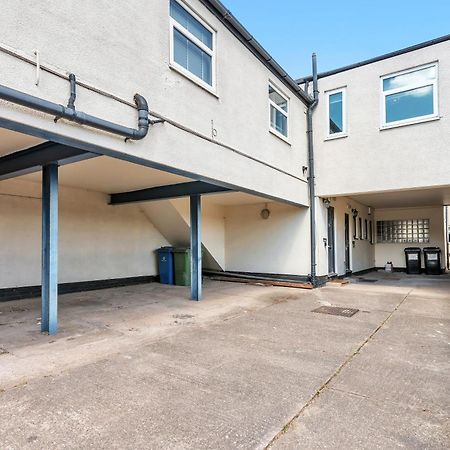 Weatherhead Lodge - Modern And Sleek Derby Apartment Exterior photo