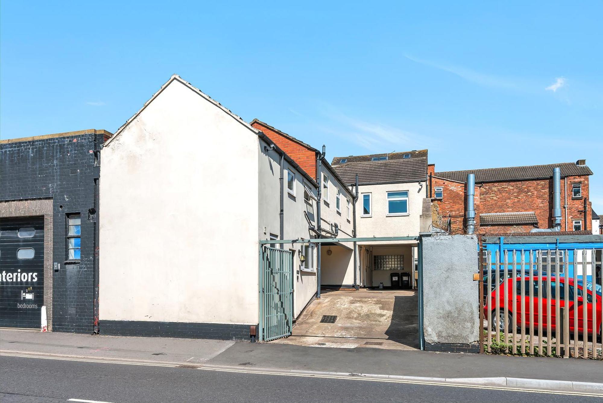 Weatherhead Lodge - Modern And Sleek Derby Apartment Exterior photo